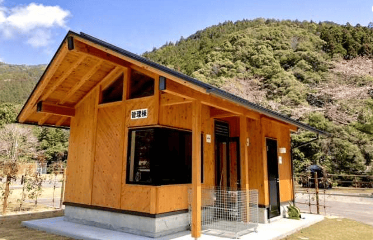 テントサウナ／ドラム缶風呂】清流の音と星空に包まれる、あなただけの時間を過ごすキャンプ場(高知県) | JALふるさとむすび